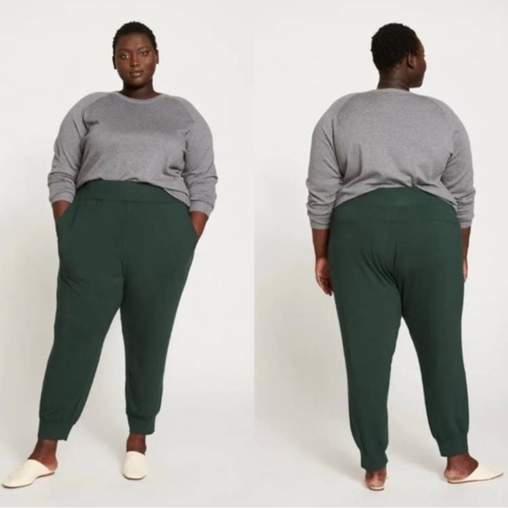 Universal Standard Bridget Luxe Jogger